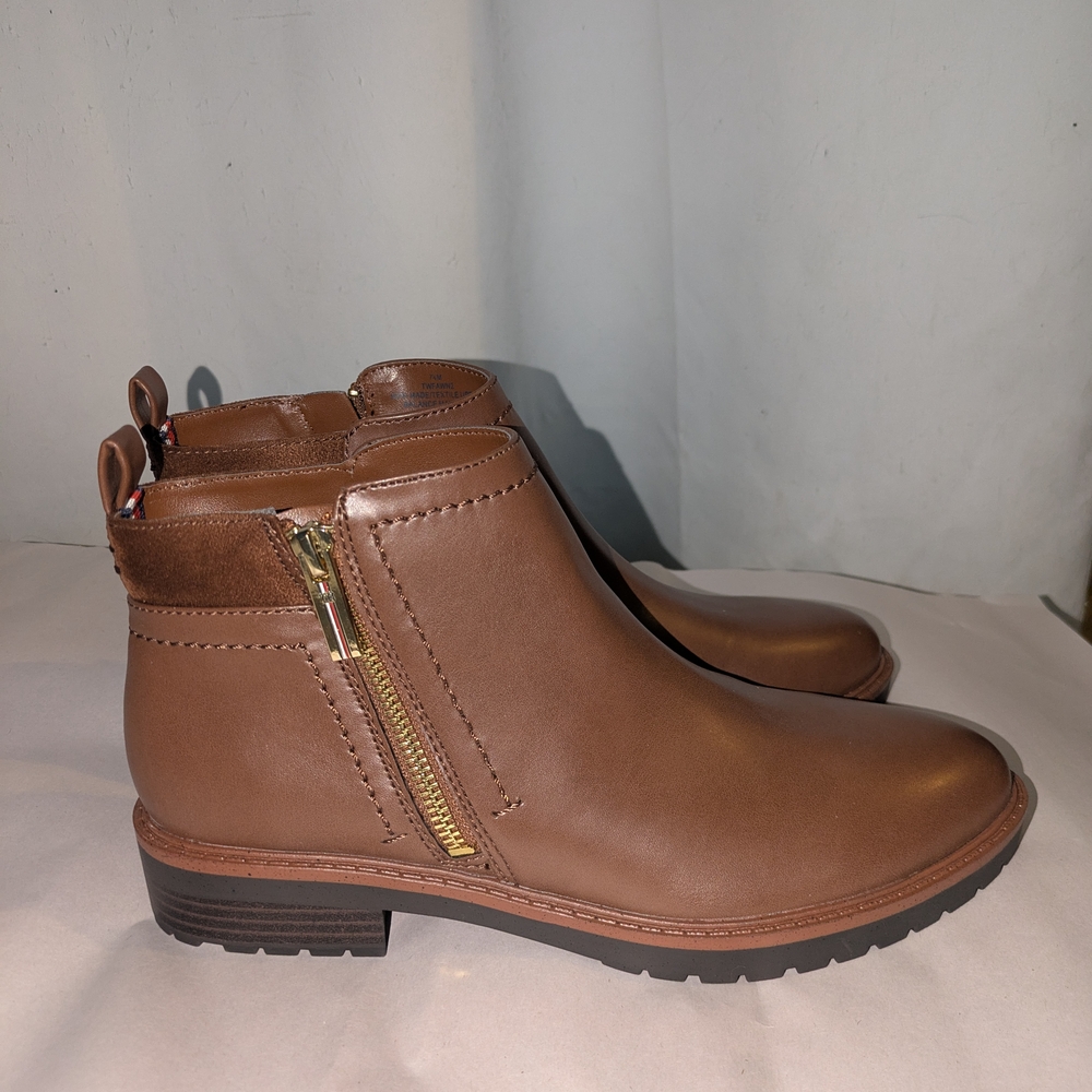 Tommy Hilfiger Tan Ankle Boots with Gold Zipper